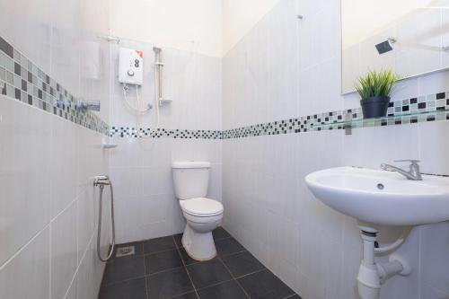 oyo 89981 nyamanya hotel