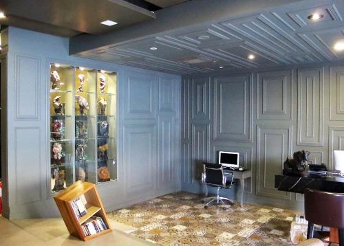 bedrock hotel
