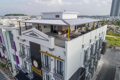 redpine boutique hotel