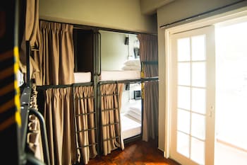 traveller bunker hostel 1