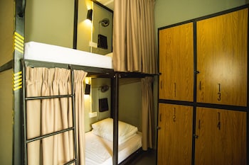 traveller bunker hostel 1