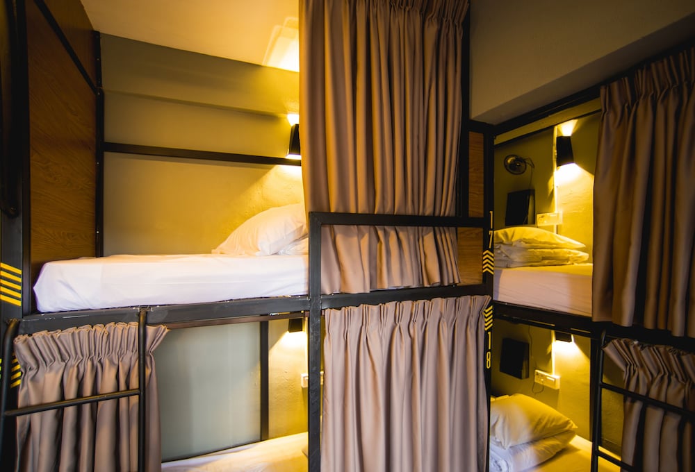 traveller bunker hostel 1