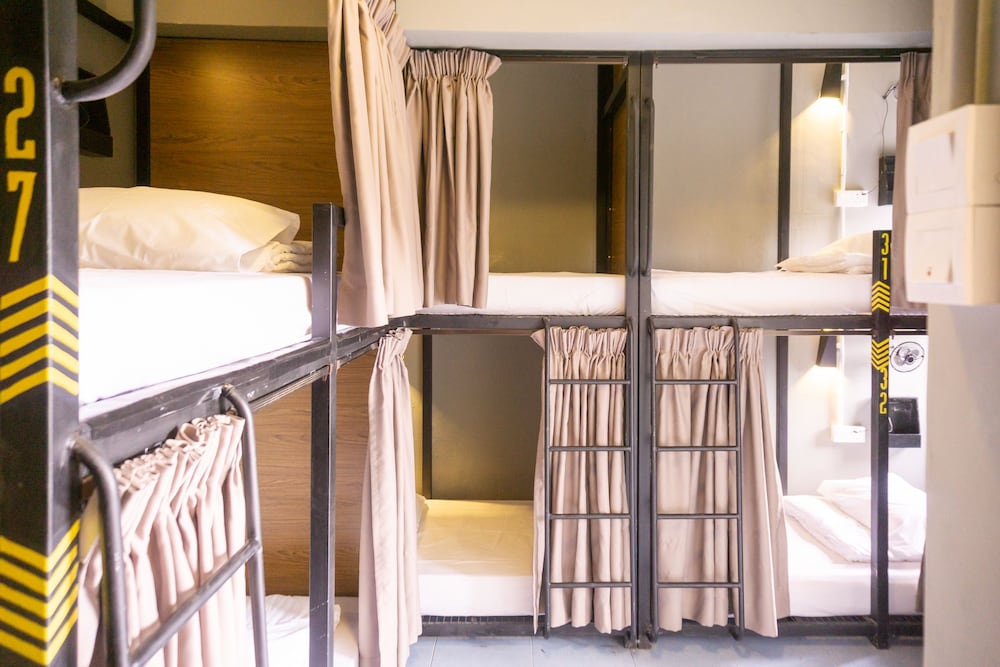 traveller bunker hostel 1