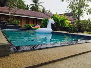 Chuu Pun Village Resort,Kuah>>Kedah,3 star