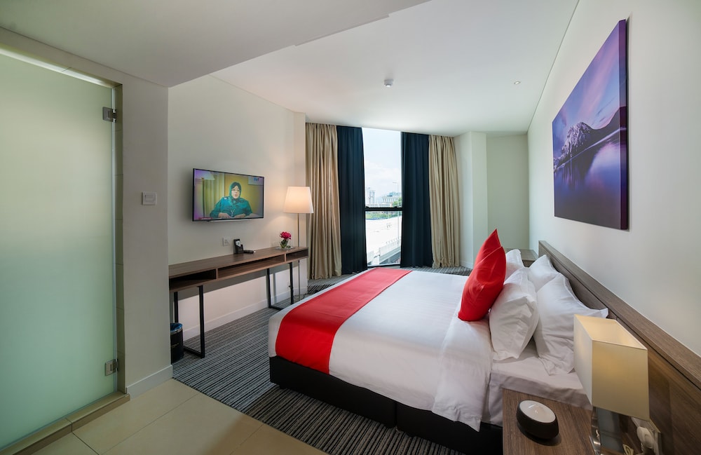 riccarton capsule hotel