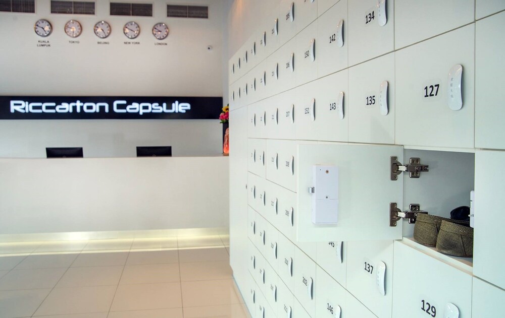 riccarton capsule hotel
