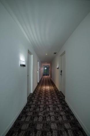 riccarton capsule hotel