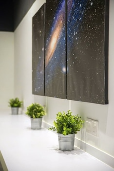 riccarton capsule hotel