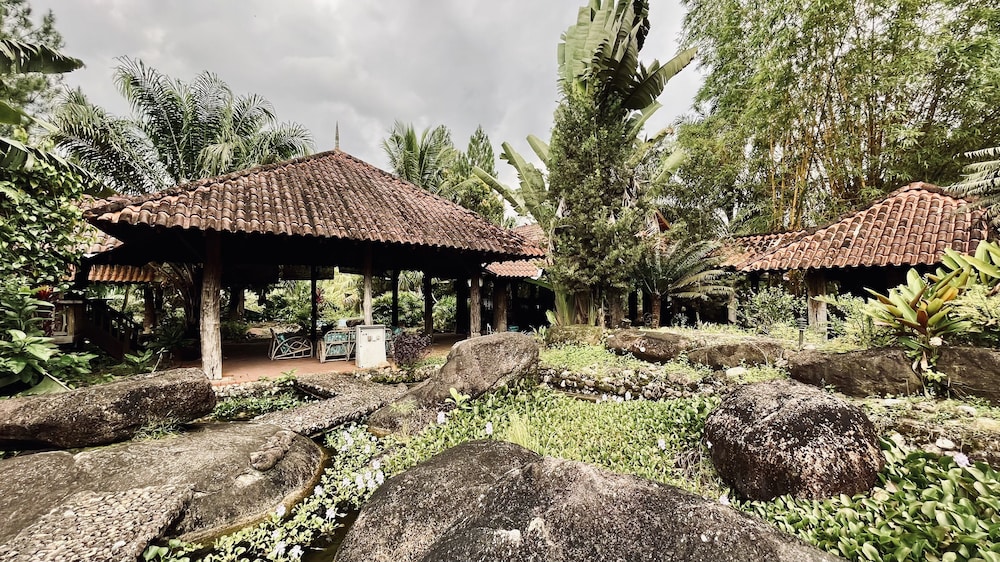 sahom valley resort agro and eco