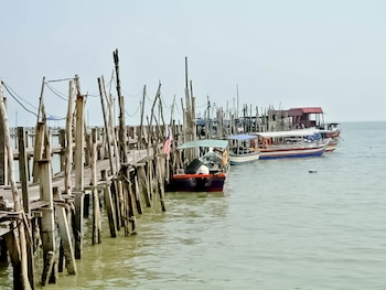 capital o 91094 hotel and chalet sportfishing