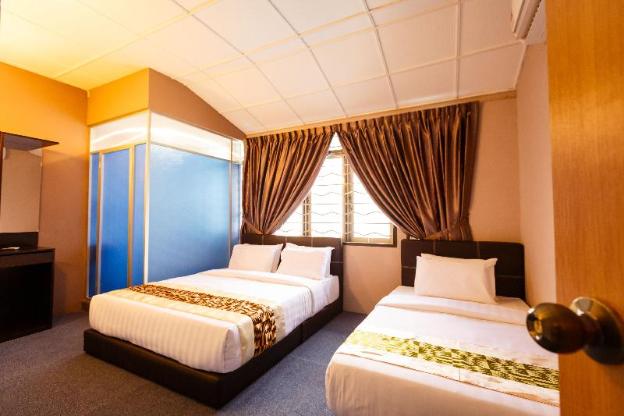 rainforest budget stay