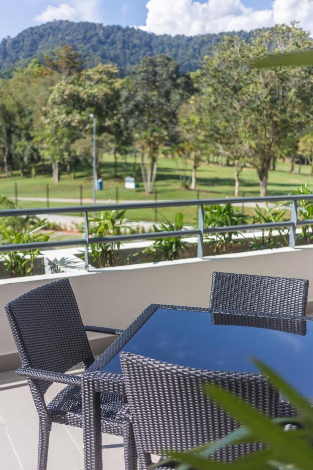 meru suites at meru valley resort