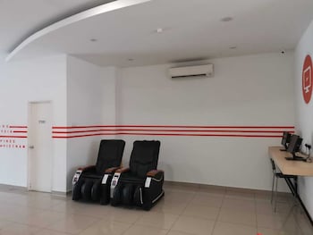 1 orange hotel klia and klia2
