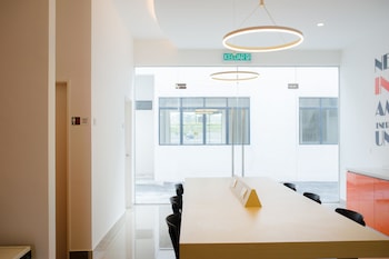 1 orange hotel klia and klia2