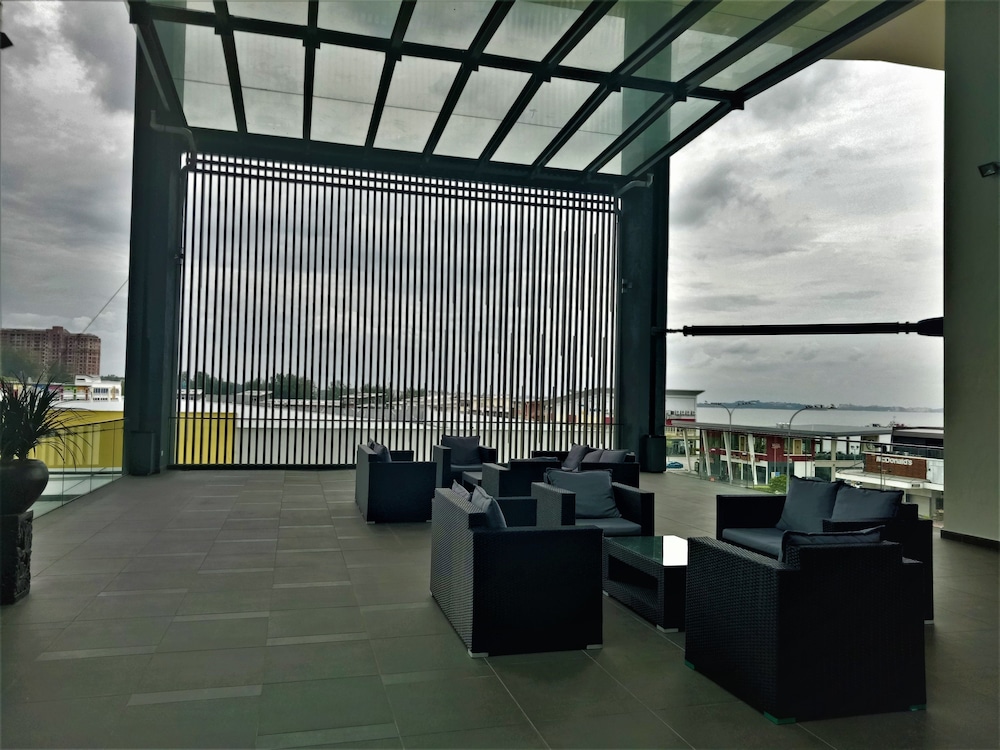 dwharf hotel and serviced residence