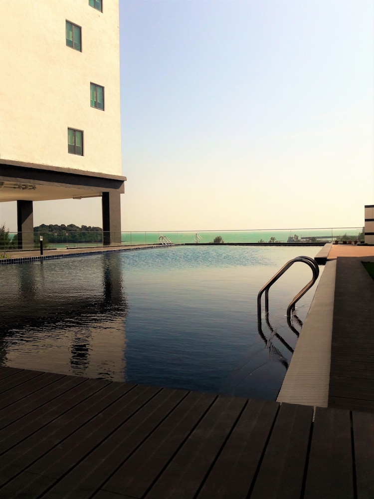 dwharf hotel and serviced residence