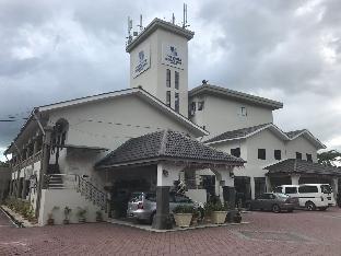 hotel myangkasa akademi and resort