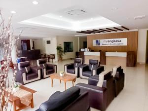 hotel myangkasa akademi and resort