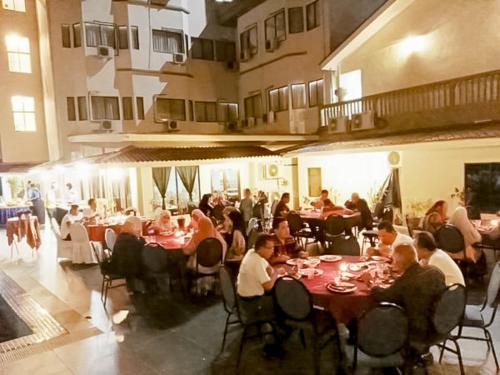 hotel myangkasa akademi and resort