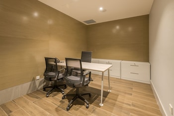 jinhold hotel and serviced apartment miri