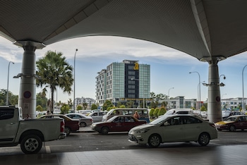 jinhold hotel and serviced apartment miri