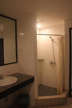 grace hotel lahad datu