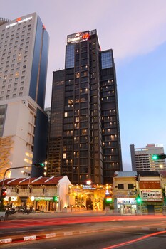 the granite luxury hotel