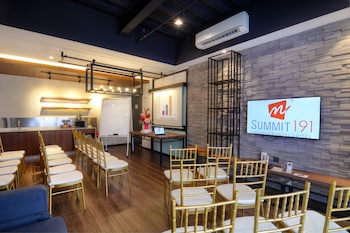 the granite luxury hotel