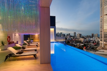 the granite luxury hotel