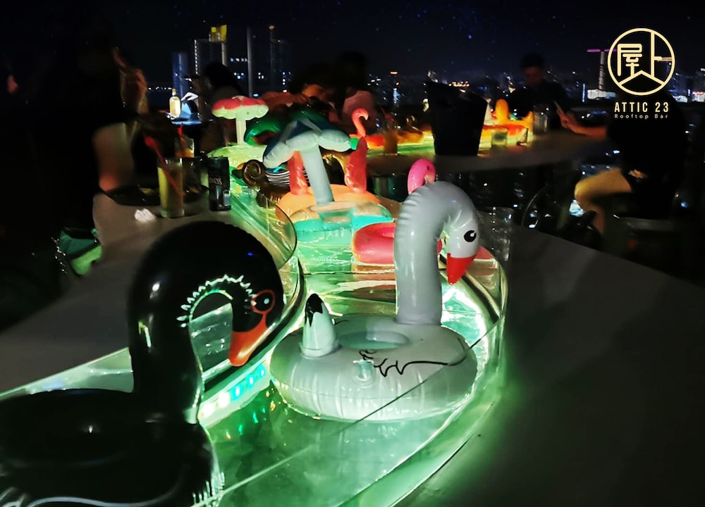 the granite luxury hotel