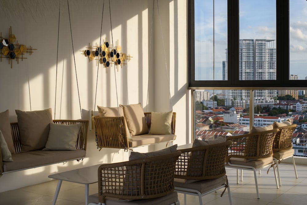 the granite luxury hotel