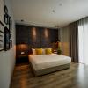 oyo townhouse selayang formerly rhr hotel