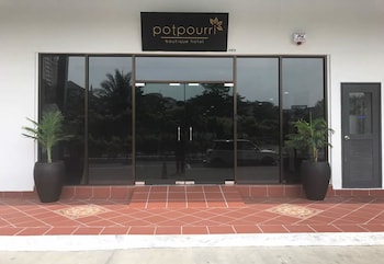 potpourri boutique hotel