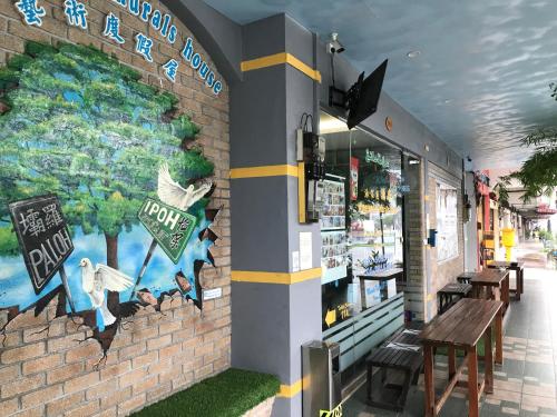 winggarden murals house