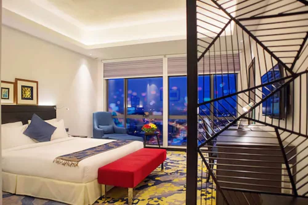 bespoke hotel puchong