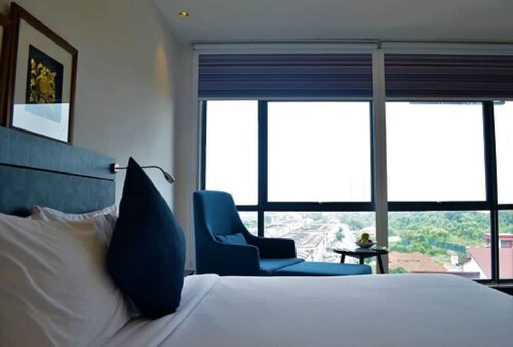 bespoke hotel puchong