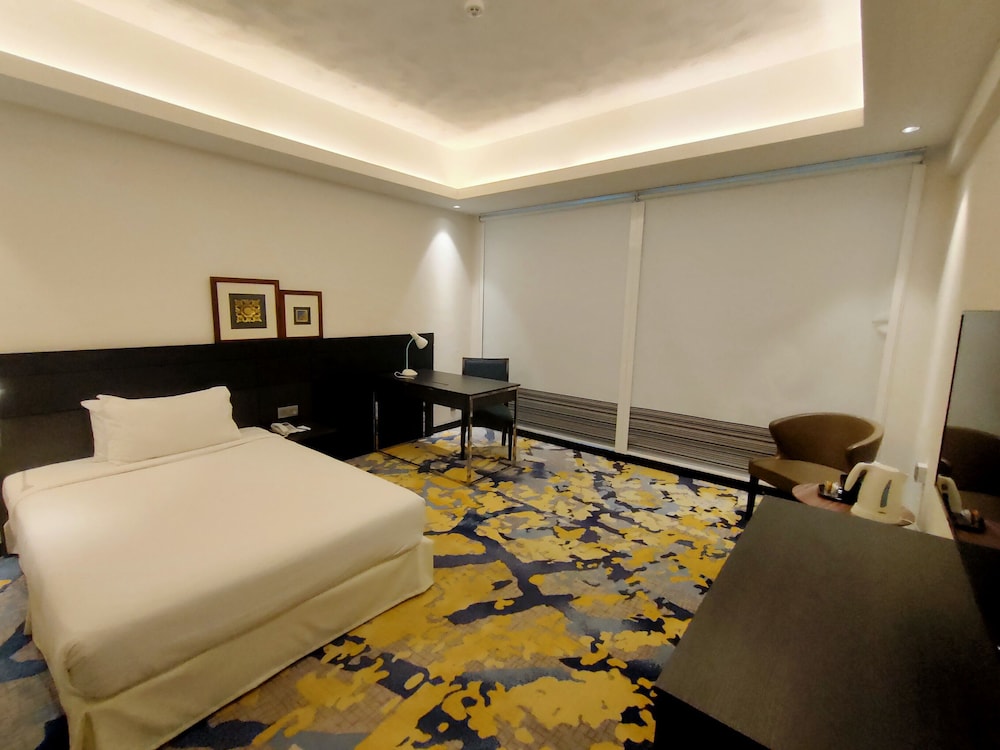 bespoke hotel puchong