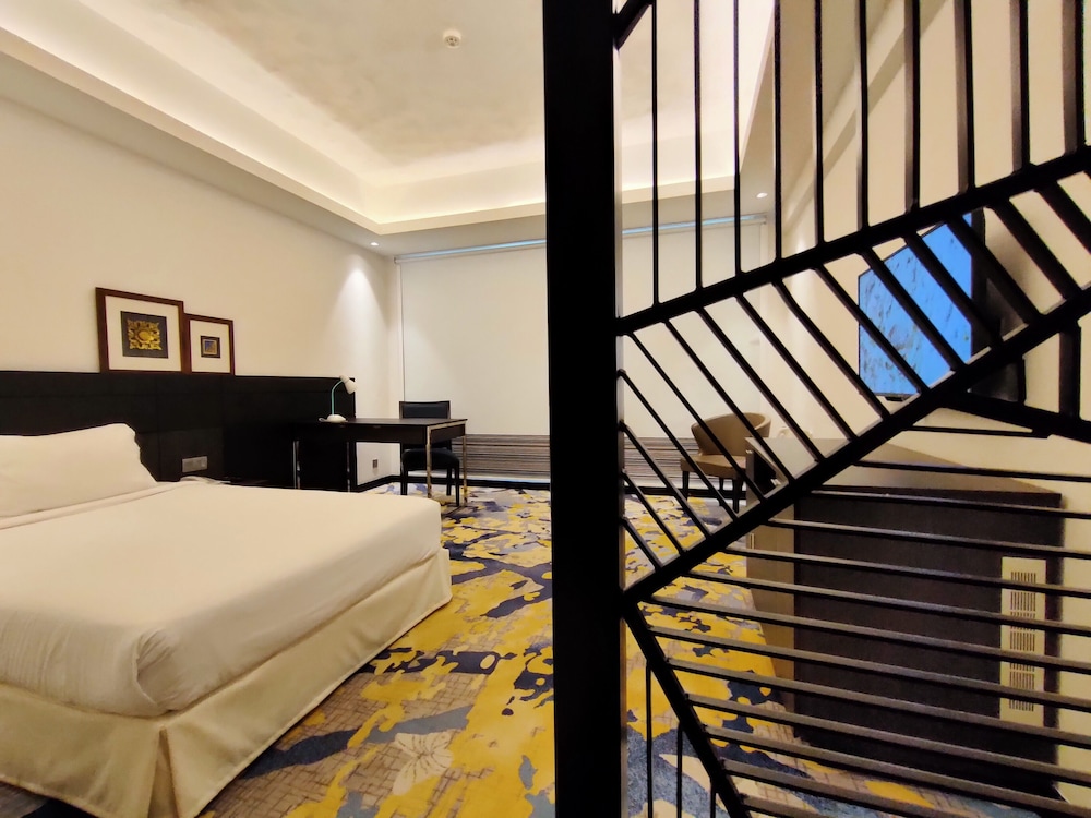 bespoke hotel puchong