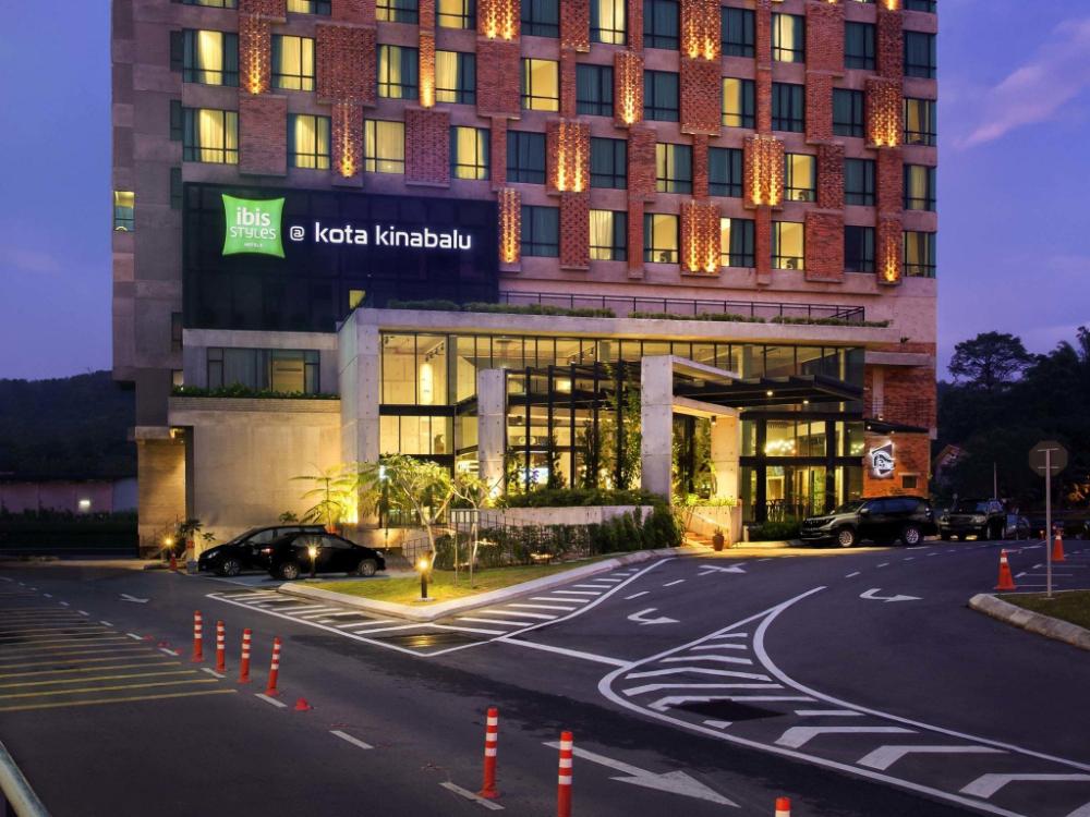 ibis styles kota kinabalu inanam hotel