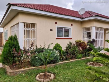 home up guest house