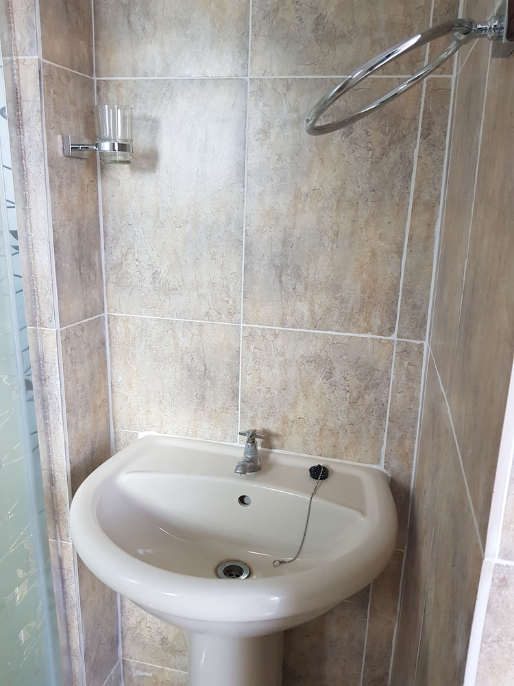 chinyonga guesthouse