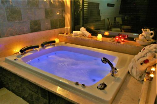 ayelet ahavim hotel