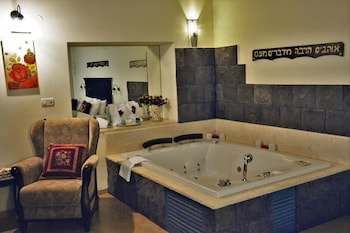 Ayelet Ahavim Hotel,Kahal>>Alma,1 star