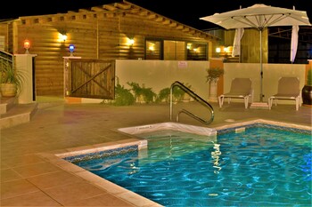 ayelet ahavim hotel