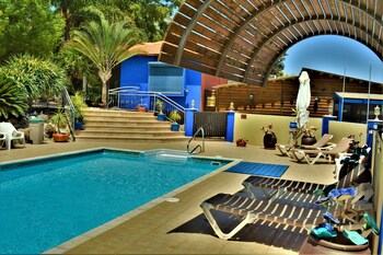 ayelet ahavim hotel
