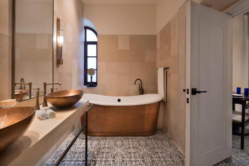 orient by isrotel exclusive