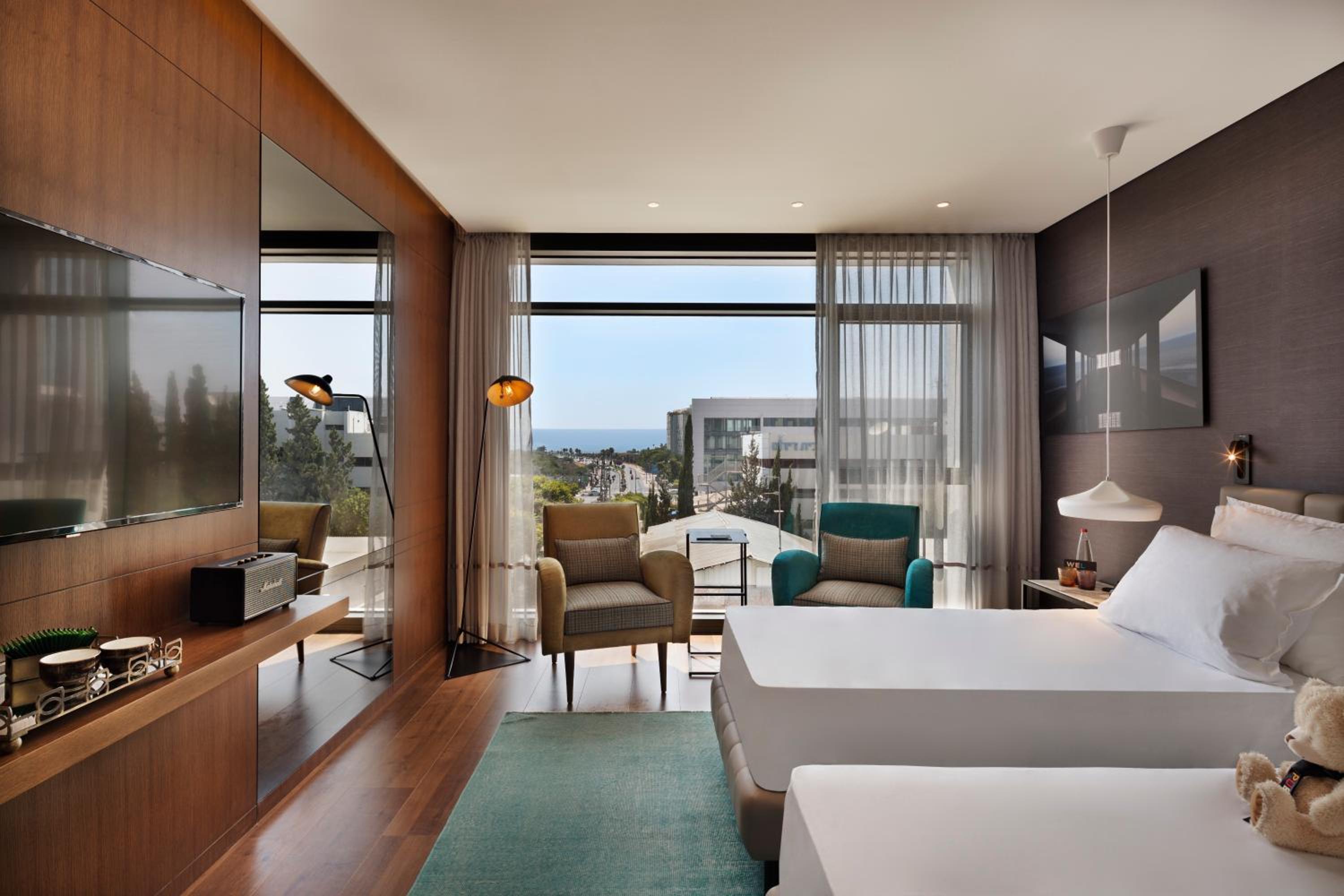 publica isrotel autograph collection