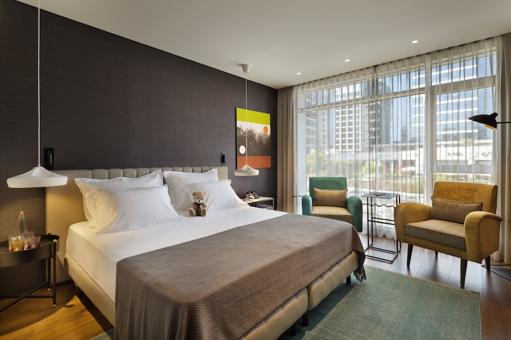 publica isrotel autograph collection