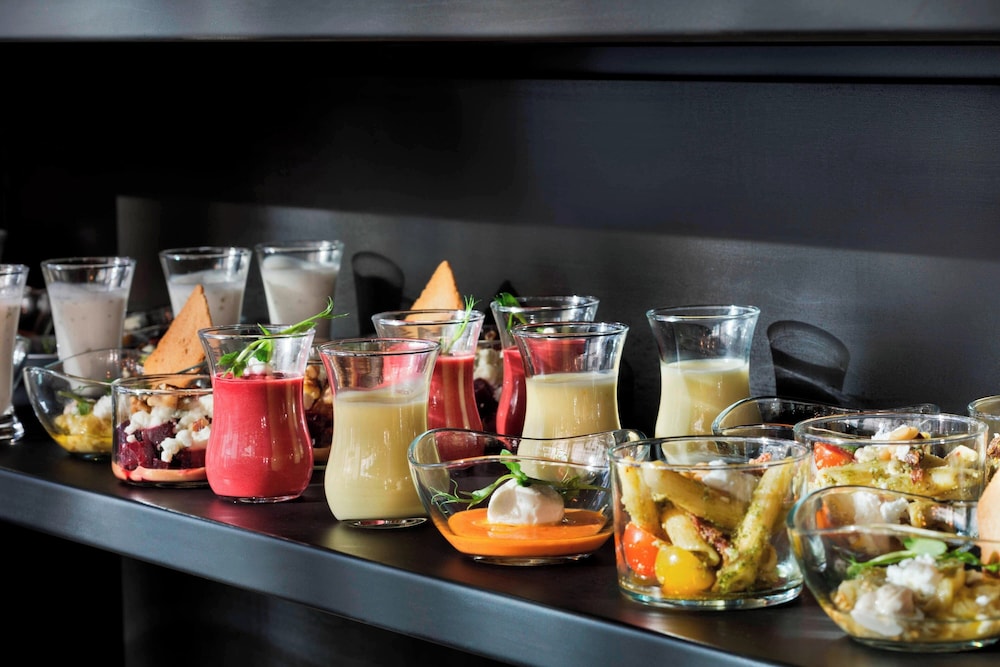 publica isrotel autograph collection