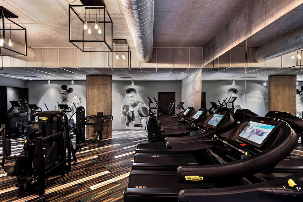 publica isrotel autograph collection